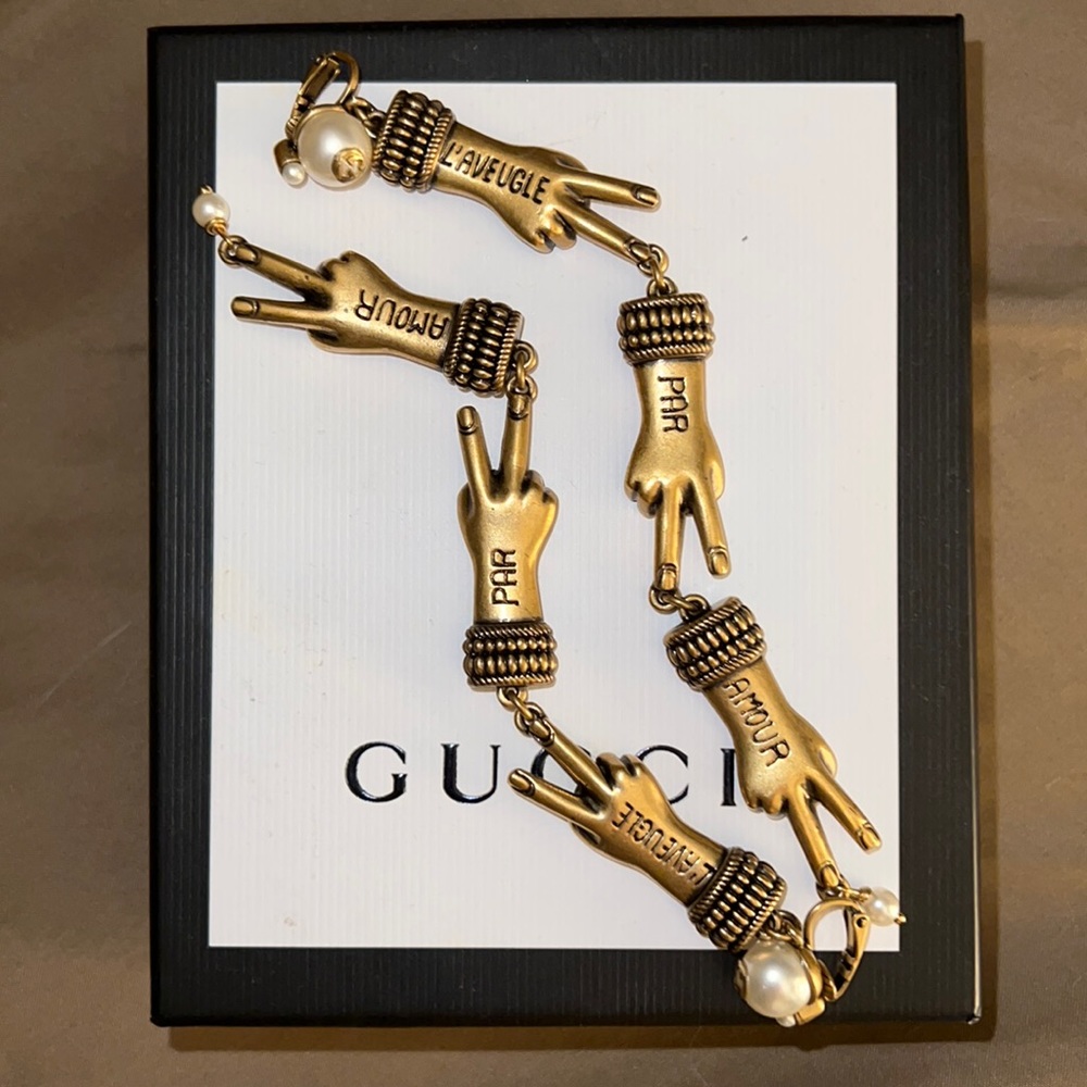 Gucci clips